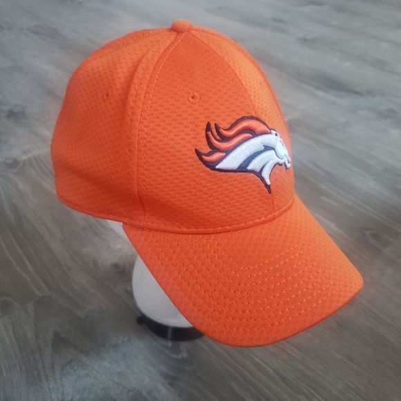 New Era Other - Denver Broncos 39Thirty Orange Flex Fit w/ Mesh Hat - Size L/XL